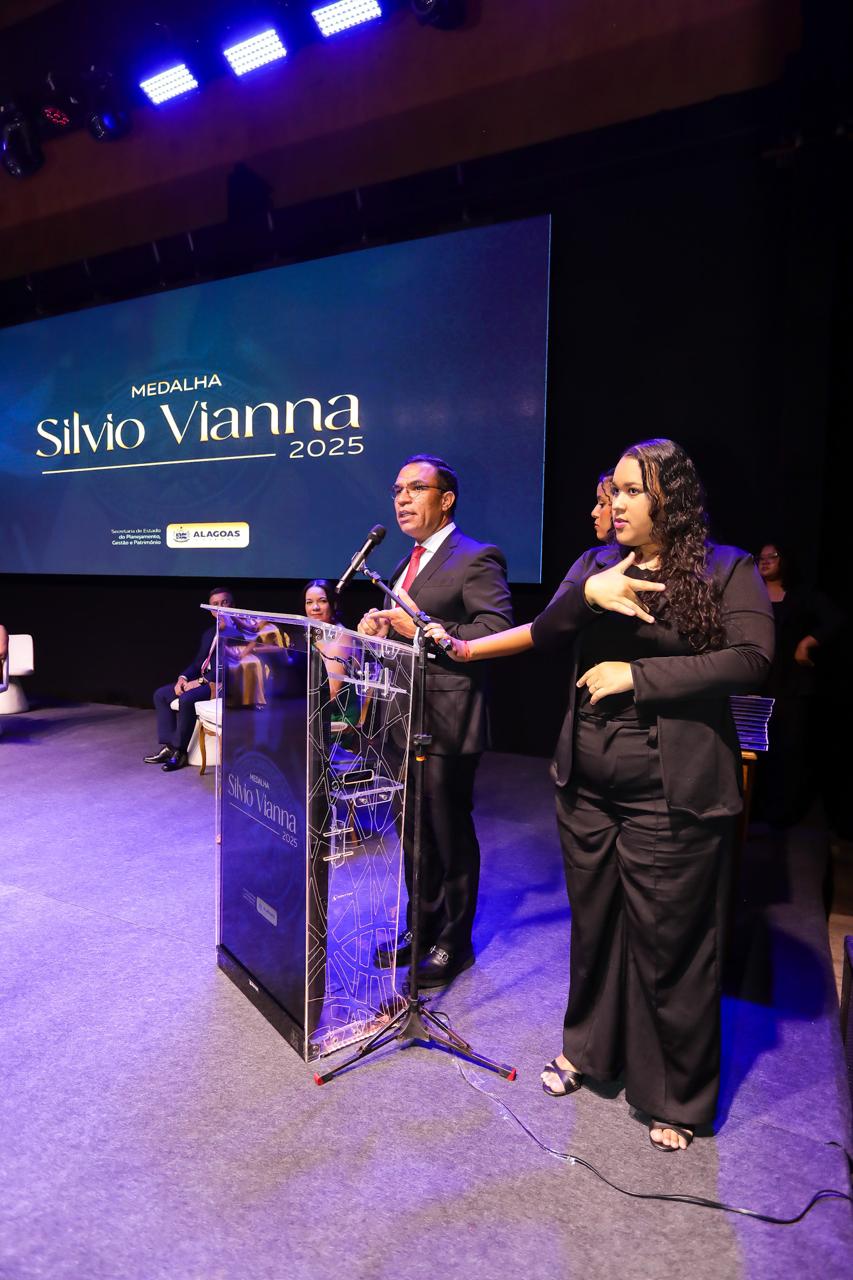 25-11-2025 - Medalha Silvio Viana 2025